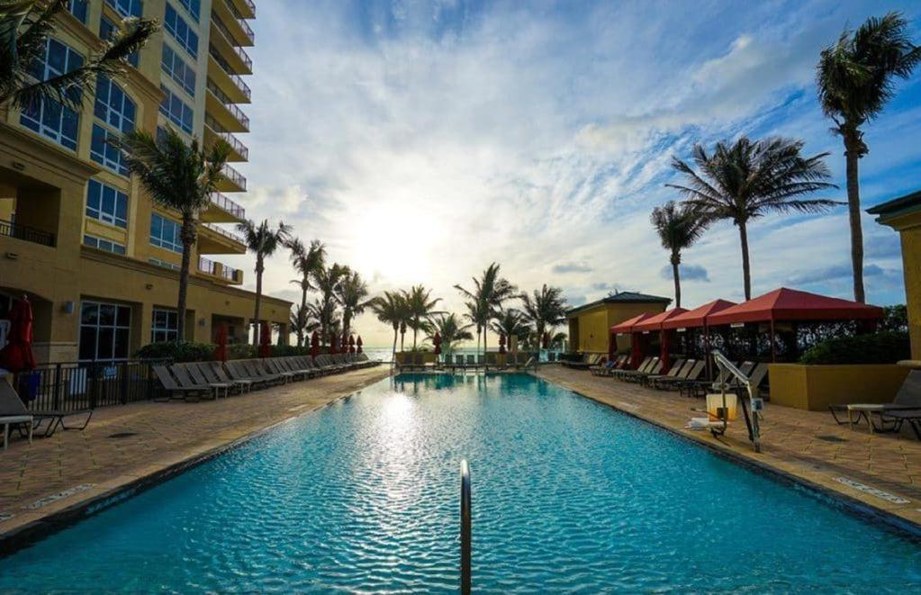 Singer Island Beach Resort And Spa, Located At The Palm Beach Resort リビエラビーチ エクステリア 写真