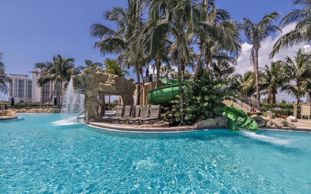 Singer Island Beach Resort And Spa, Located At The Palm Beach Resort リビエラビーチ エクステリア 写真
