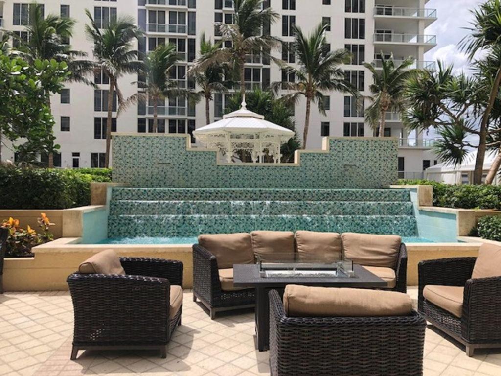 Singer Island Beach Resort And Spa, Located At The Palm Beach Resort リビエラビーチ エクステリア 写真